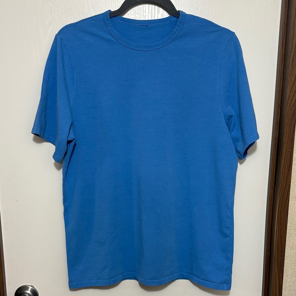Lululemon Men’s Blue Athletic Performance T-Shirt Minimalist Activewear Casual